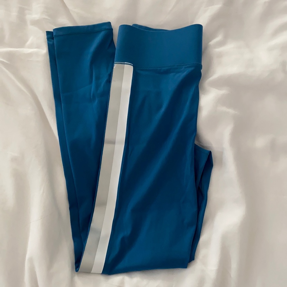 All access center stage leggings